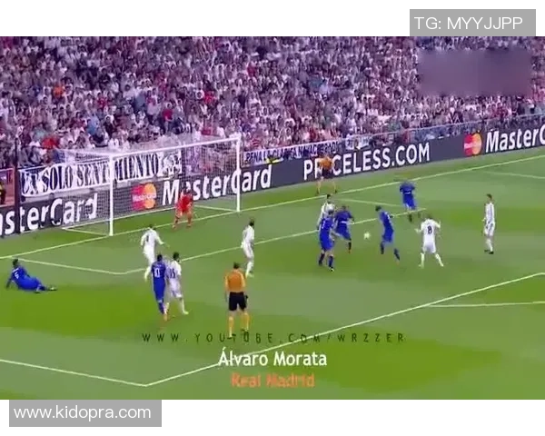 足球明星的球品与职业道德对运动员形象的深远影响分析